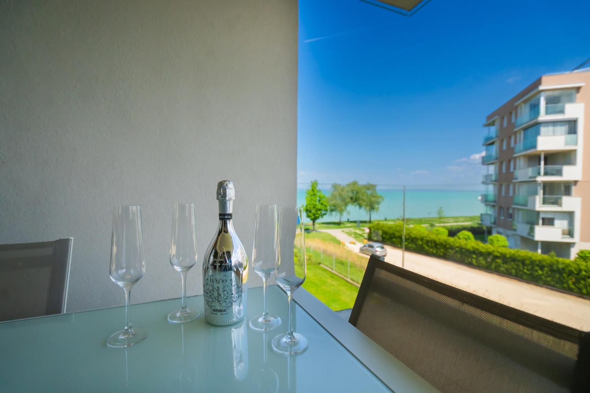 Myflat Casa Galerius Apartment Siofok Luaran gambar